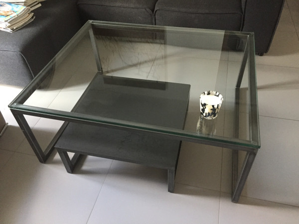 Table de salon en acier verni + vitrage 15 mm