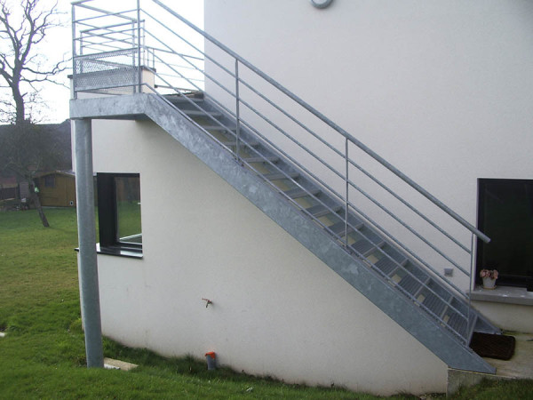 Escalier métallique en acier galvanisé